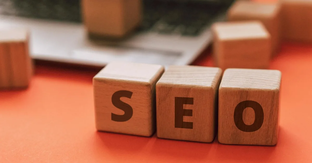Trestá Google texty od AI? Data místo mýtů