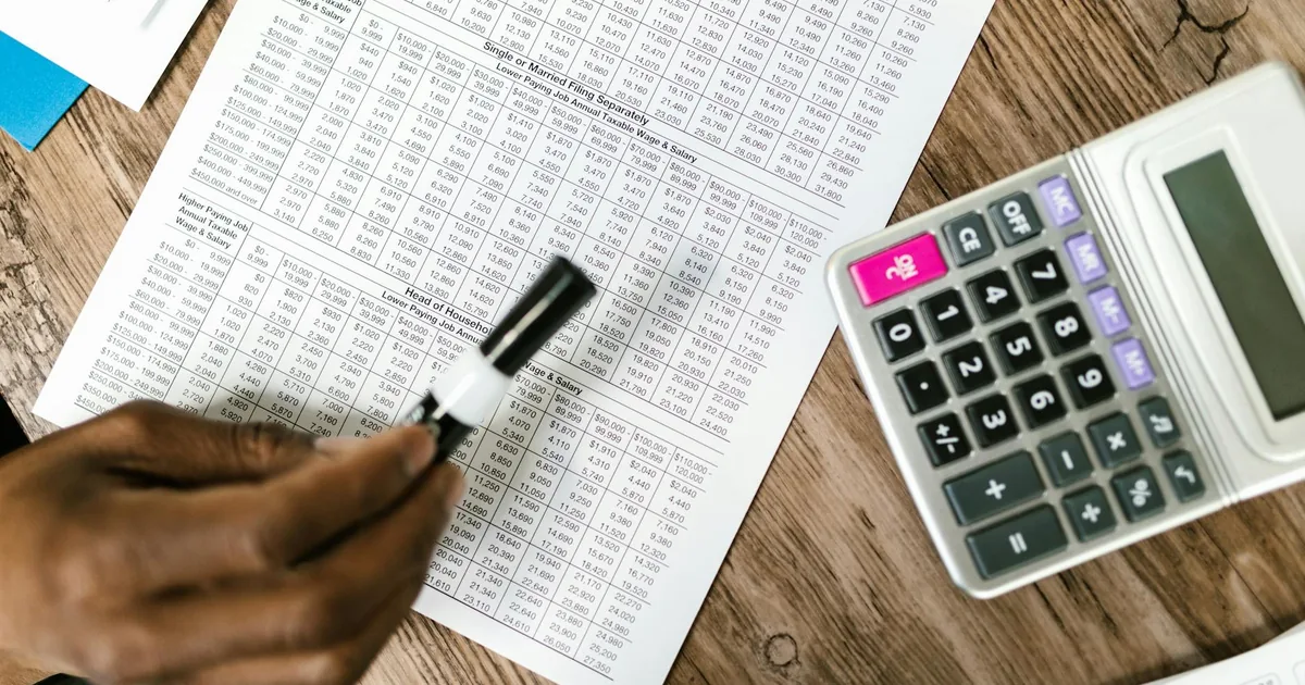 AI v Excelu a Google Sheets: Formule, analýzy, automatizace